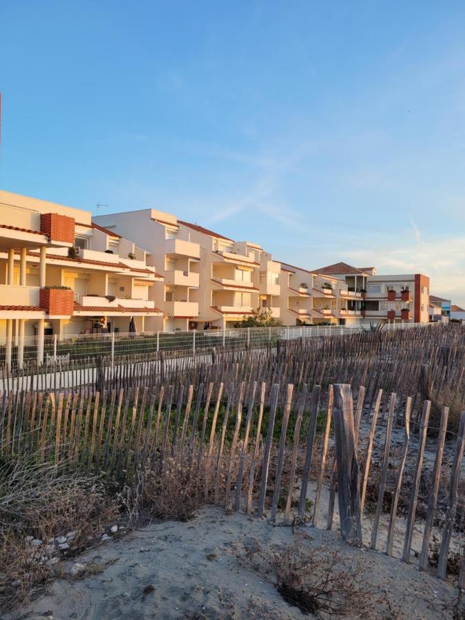 Tahiti Beach, T2 A La Mer, Piscine, Terrasse Et Parking Frontignan Eksteriør billede