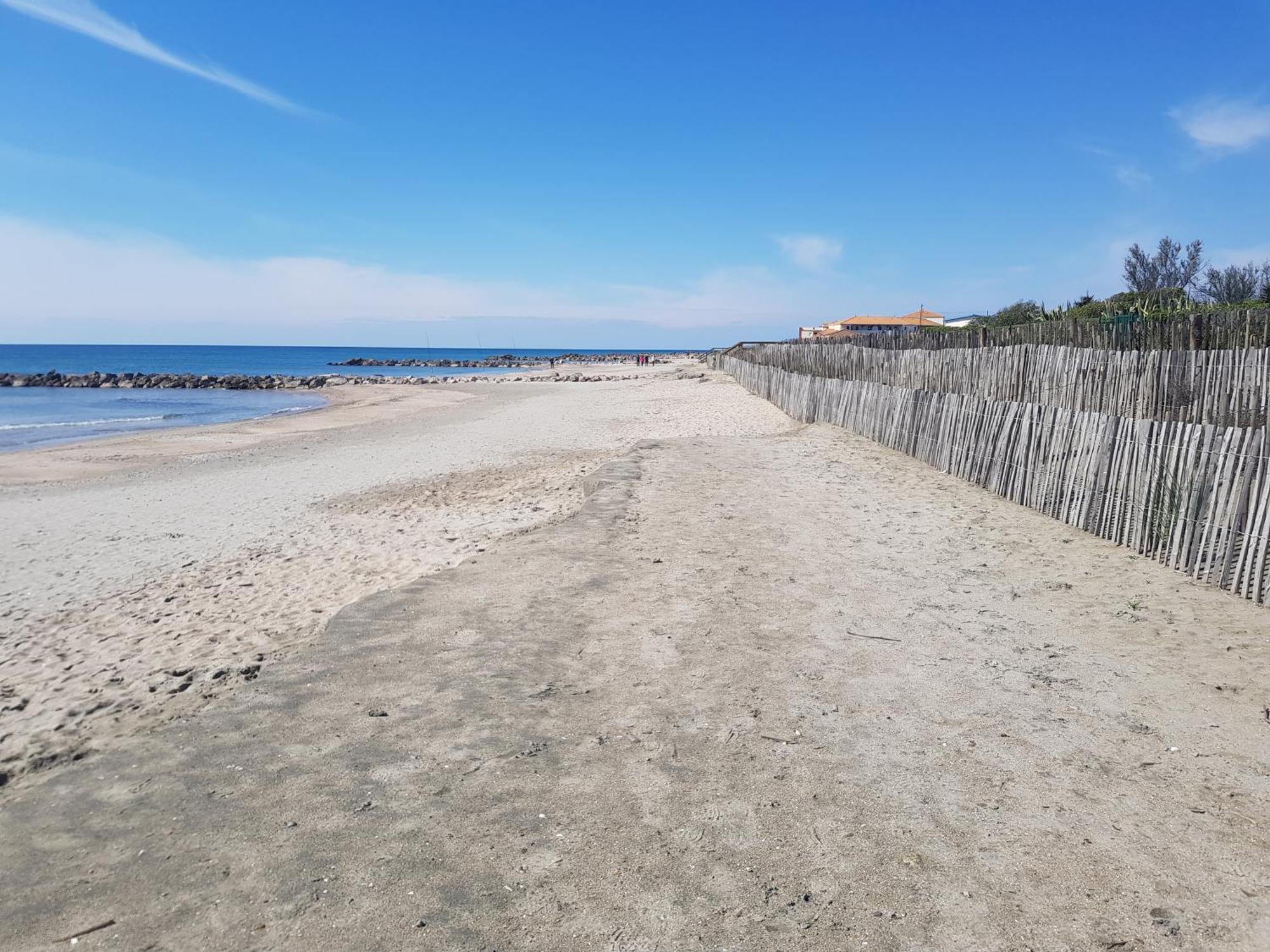 Tahiti Beach, T2 A La Mer, Piscine, Terrasse Et Parking Frontignan Eksteriør billede